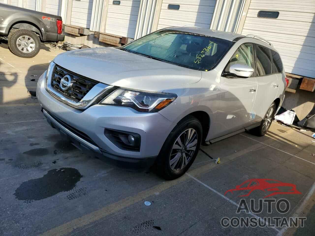 NISSAN PATHFINDER 2017 - 5N1DR2MN5HC697597