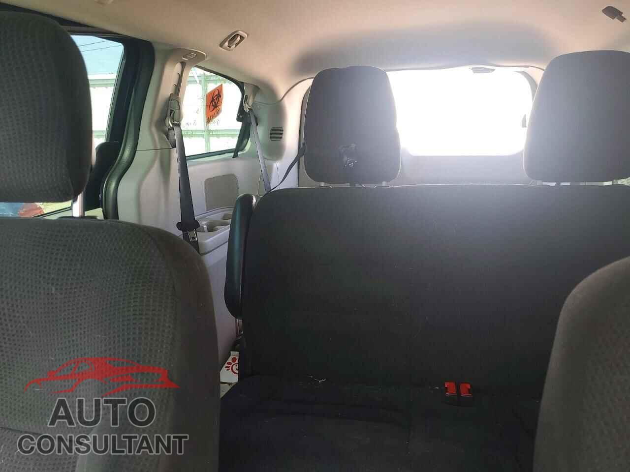DODGE CARAVAN 2015 - 2C4RDGBG4FR558222