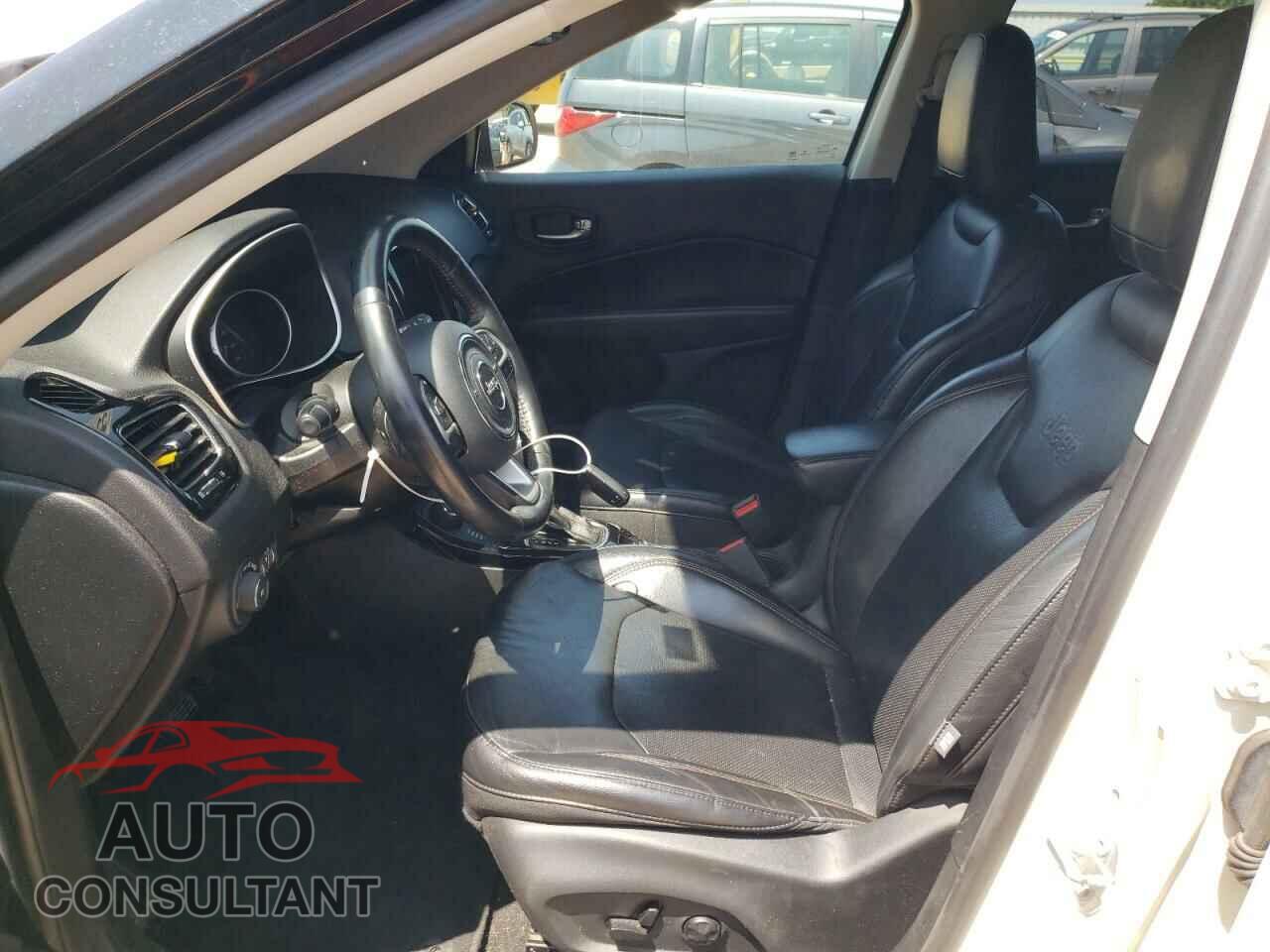 JEEP COMPASS 2018 - 3C4NJDCB5JT399631