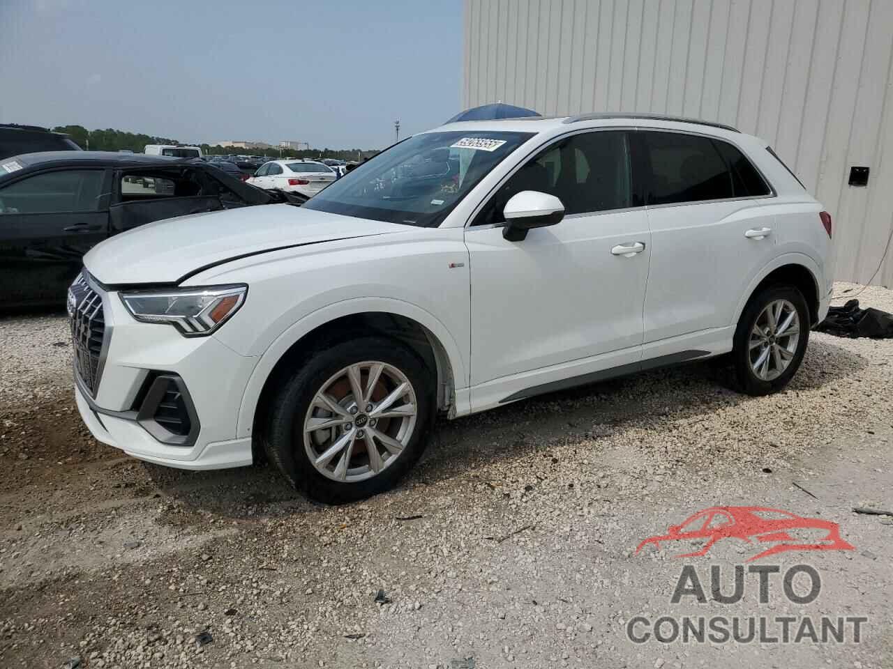 AUDI Q3 2024 - WA1DECF36R1051672