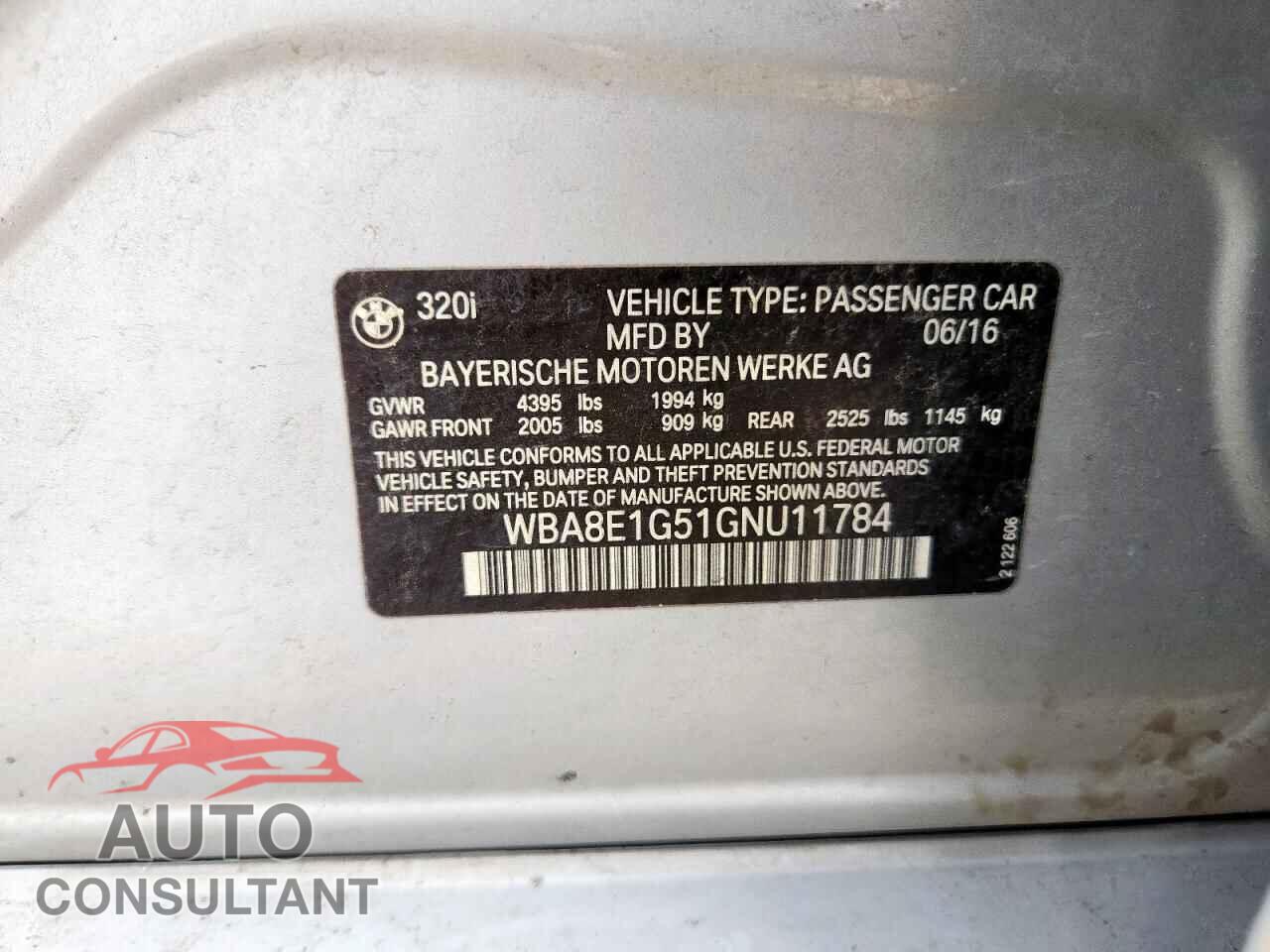 BMW 3 SERIES 2016 - WBA8E1G51GNU11784