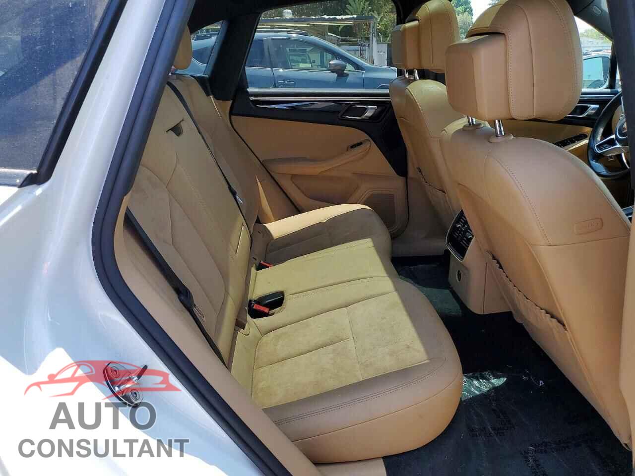 PORSCHE MACAN 2017 - WP1AA2A52HLB01945