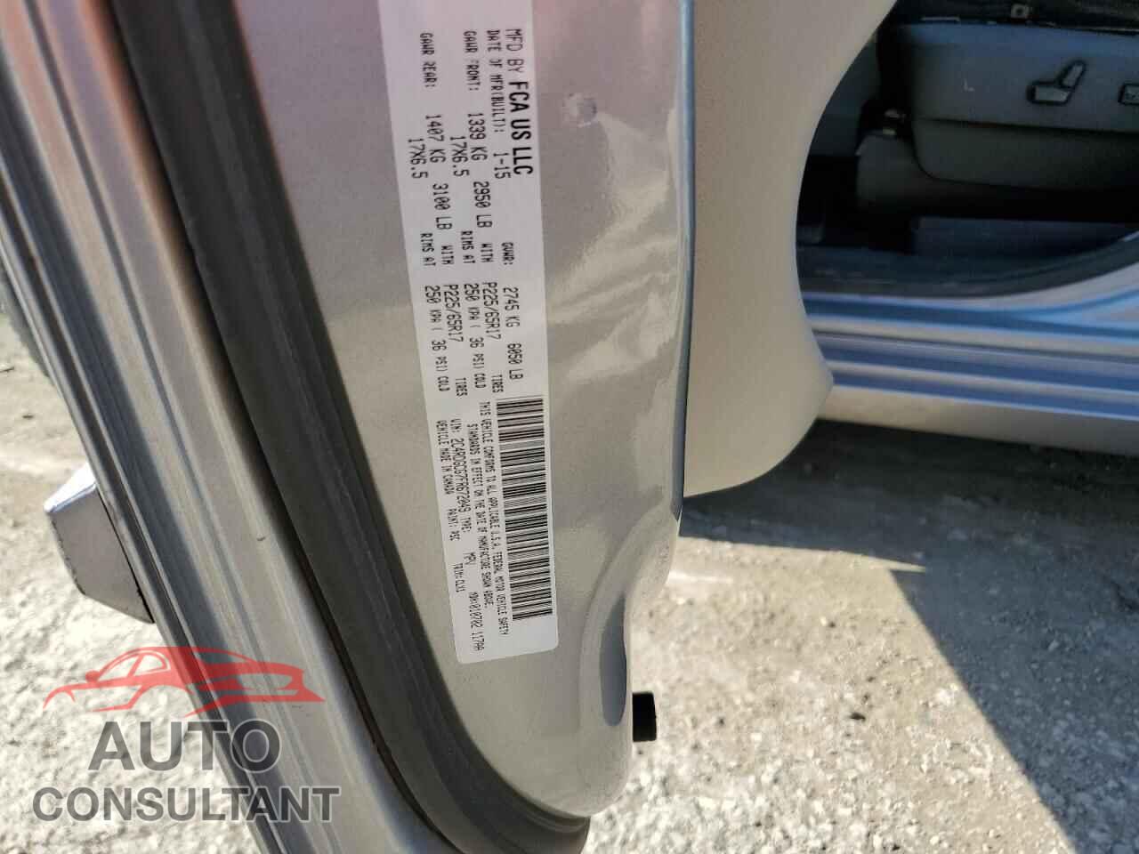 DODGE CARAVAN 2015 - 2C4RDGCG7FR672049