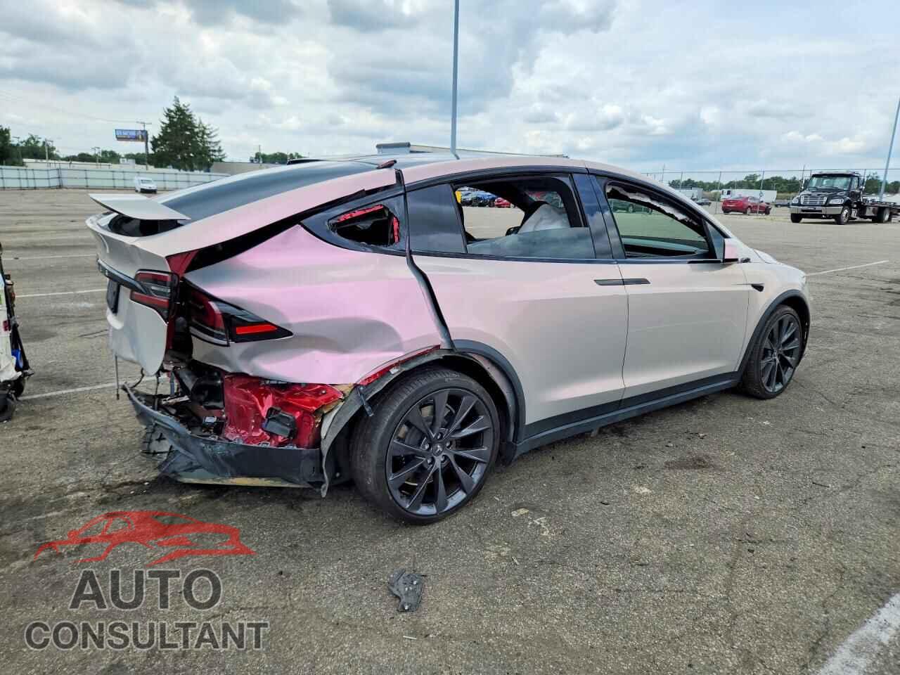 TESLA MODEL X 2023 - 7SAXCDE58PF415213