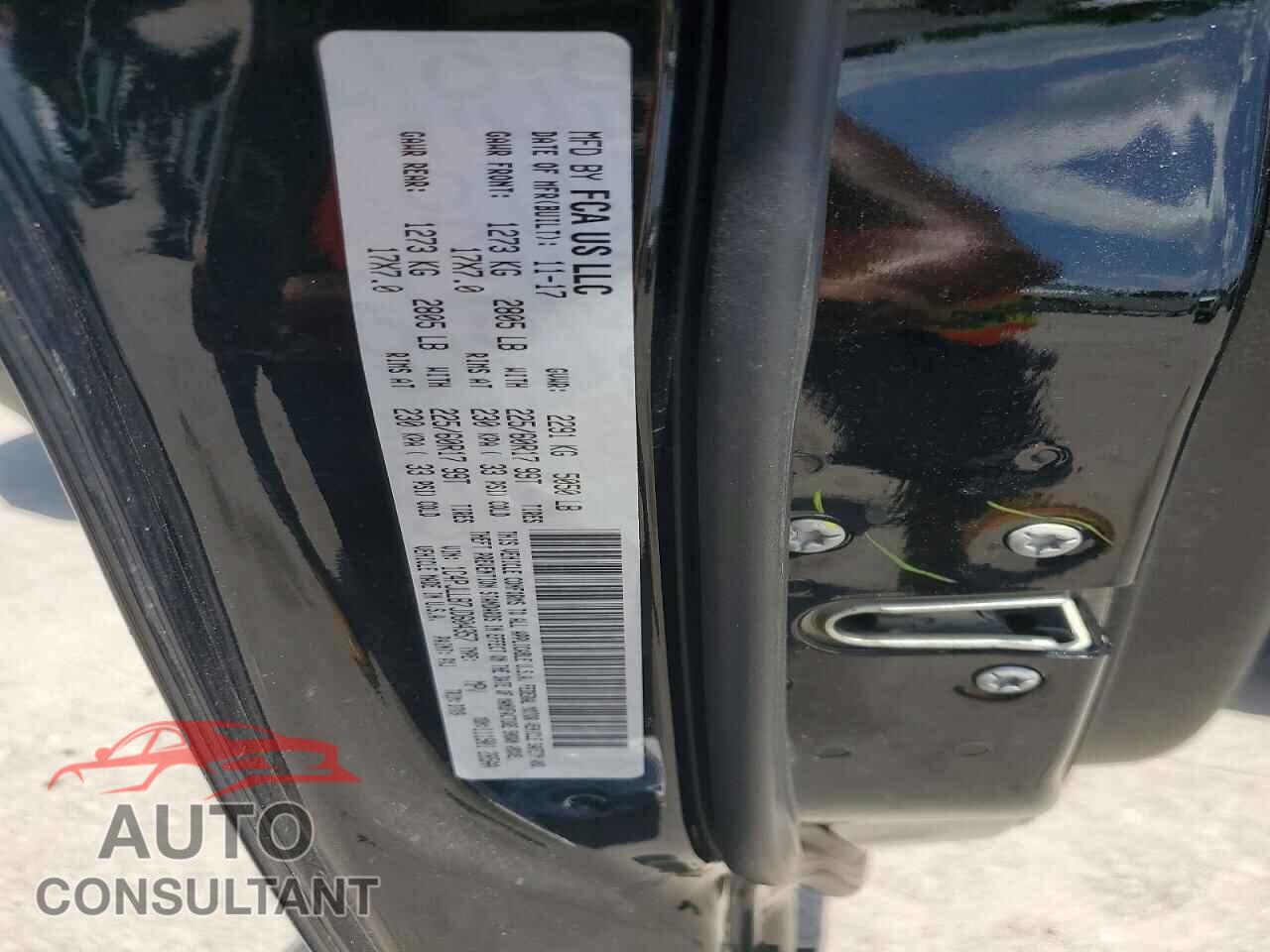 JEEP CHEROKEE 2018 - 1C4PJLLB7JD604357