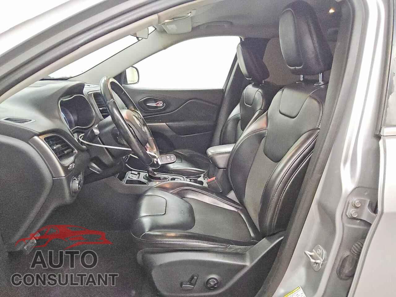 JEEP CHEROKEE 2019 - 1C4PJLLB3KD111275