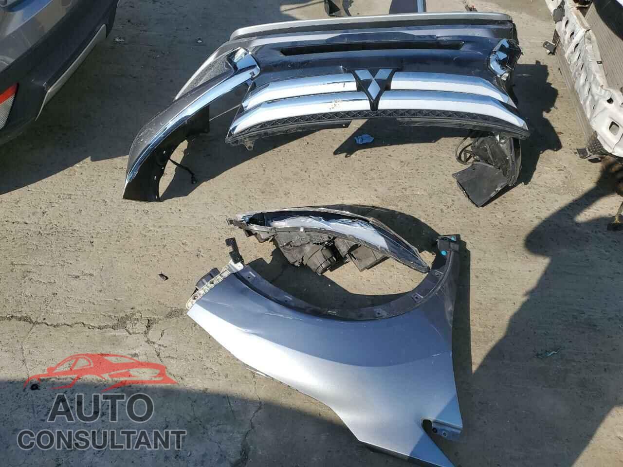 MITSUBISHI ECLIPSE 2018 - JA4AT5AA5JZ045314