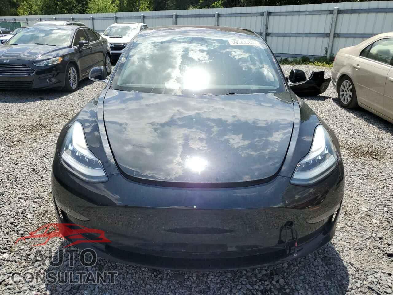 TESLA MODEL 3 2018 - 5YJ3E1EB5JF184661