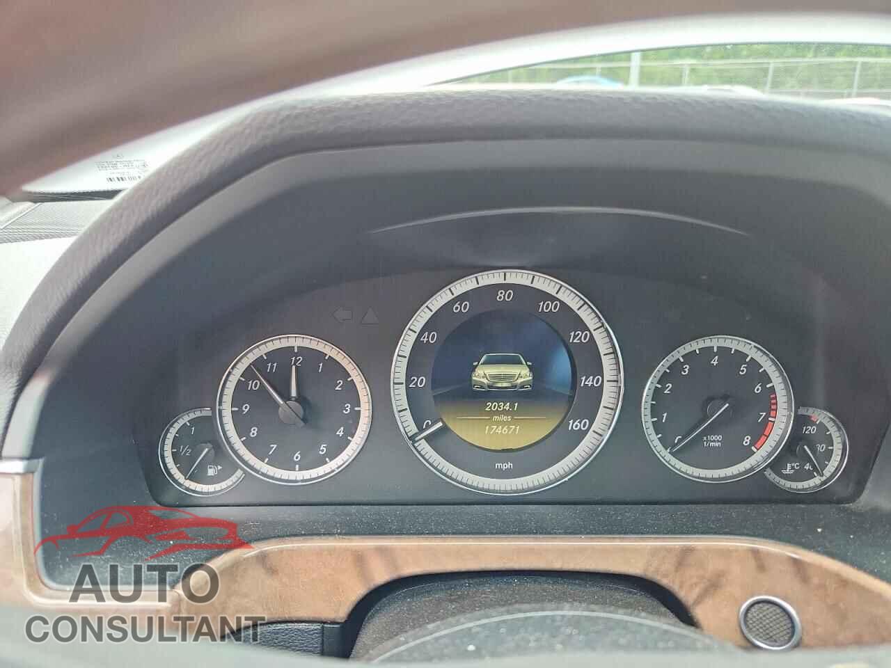 MERCEDES-BENZ E-CLASS 2011 - WDDHF8HB3BA486909