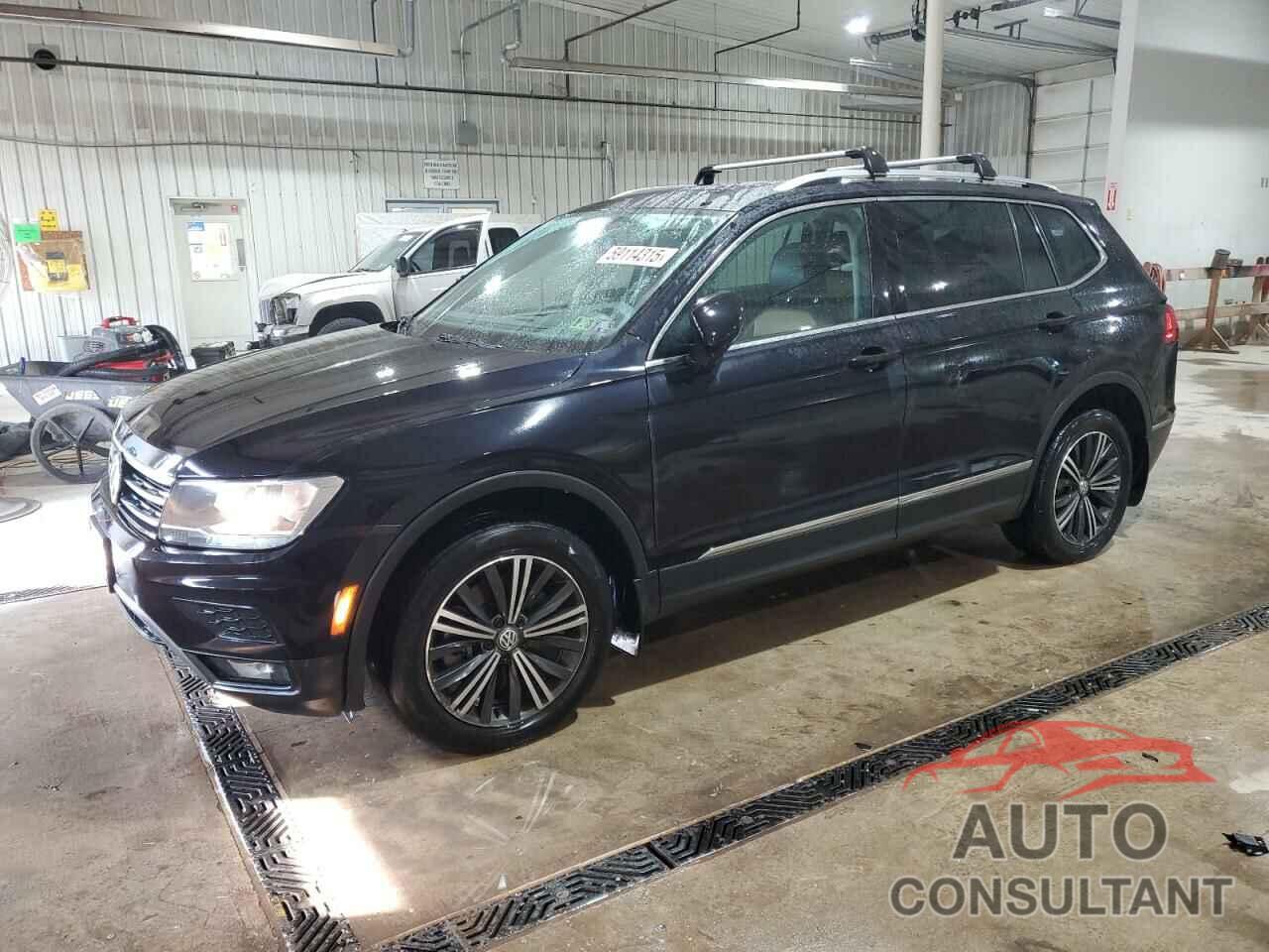 VOLKSWAGEN TIGUAN 2018 - 3VV3B7AX5JM161925