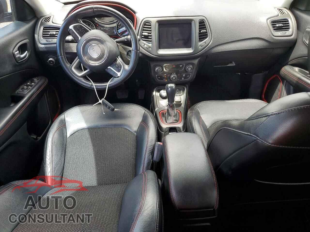 JEEP COMPASS 2018 - 3C4NJDDB0JT168649