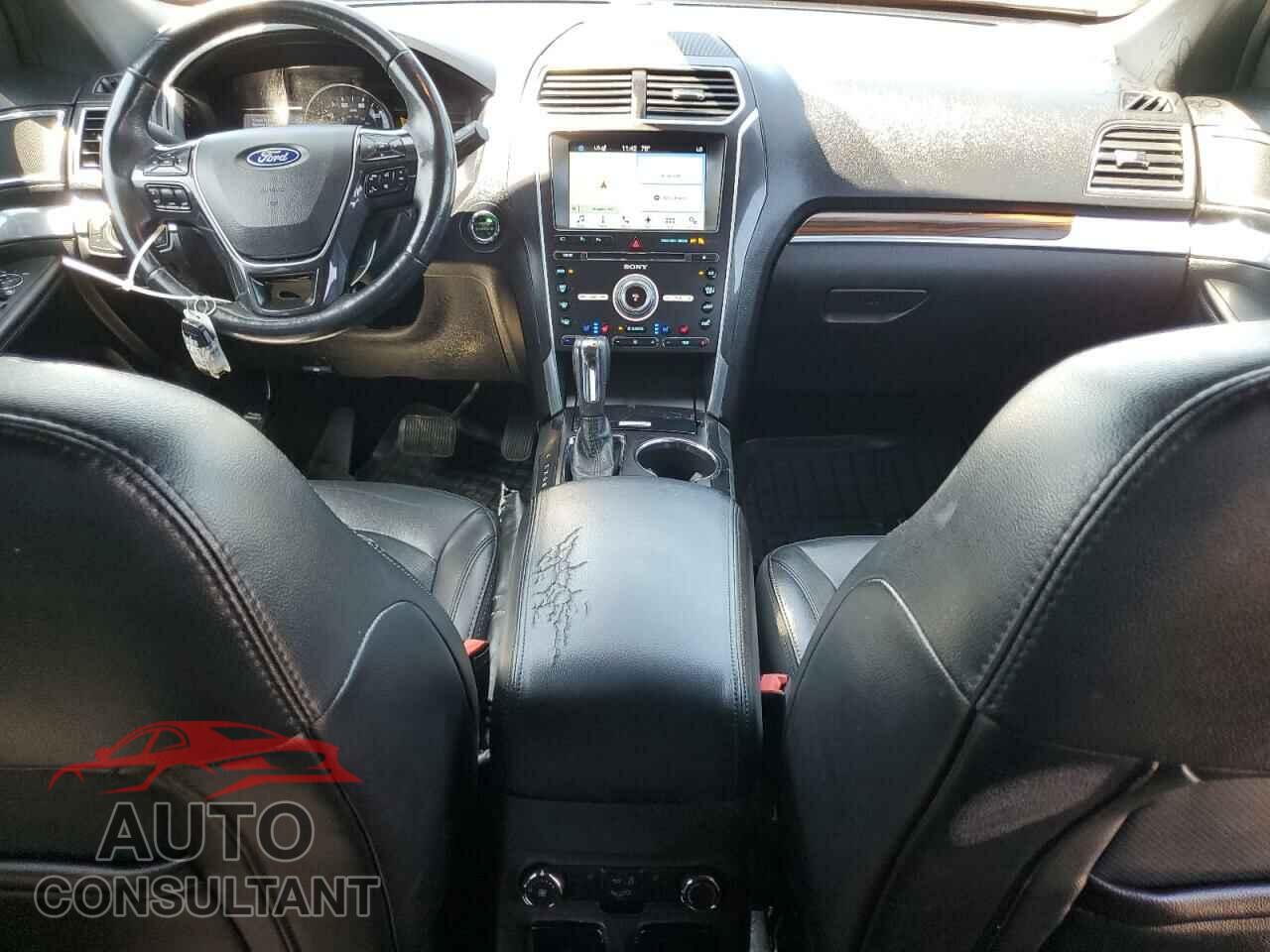 FORD EXPLORER 2017 - 1FM5K7F82HGC54653