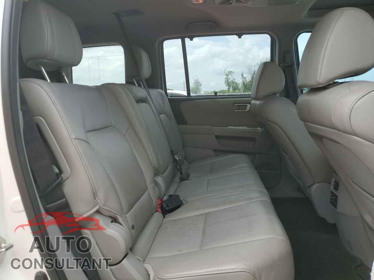 HONDA PILOT 2013 - 5FNYF3H91DB044408