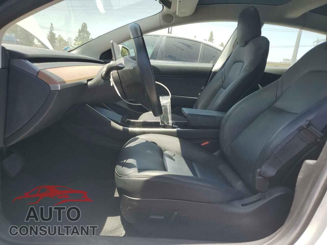 TESLA MODEL 3 2019 - 5YJ3E1EB5KF191479