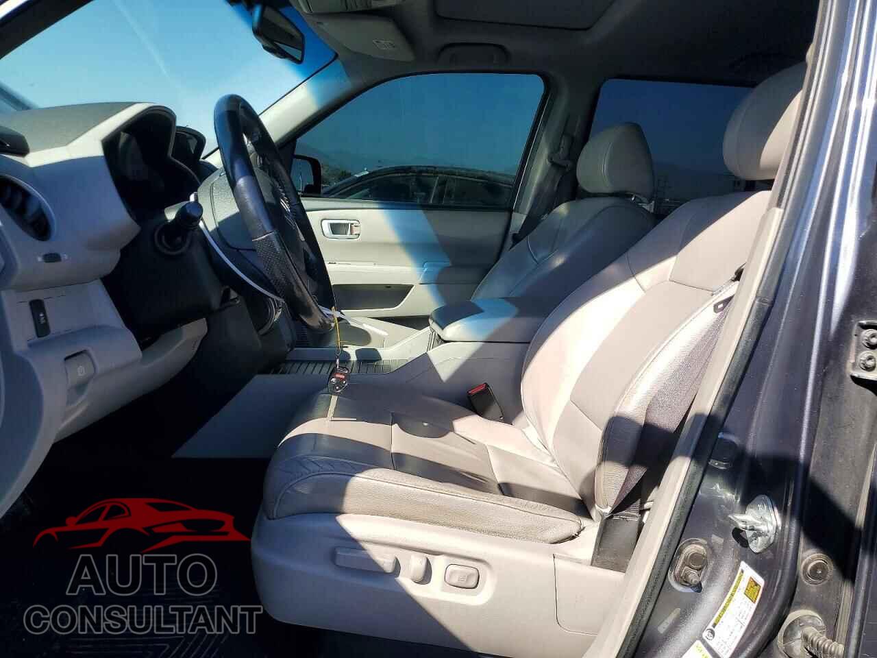 HONDA PILOT 2013 - 5FNYF4H53DB033672