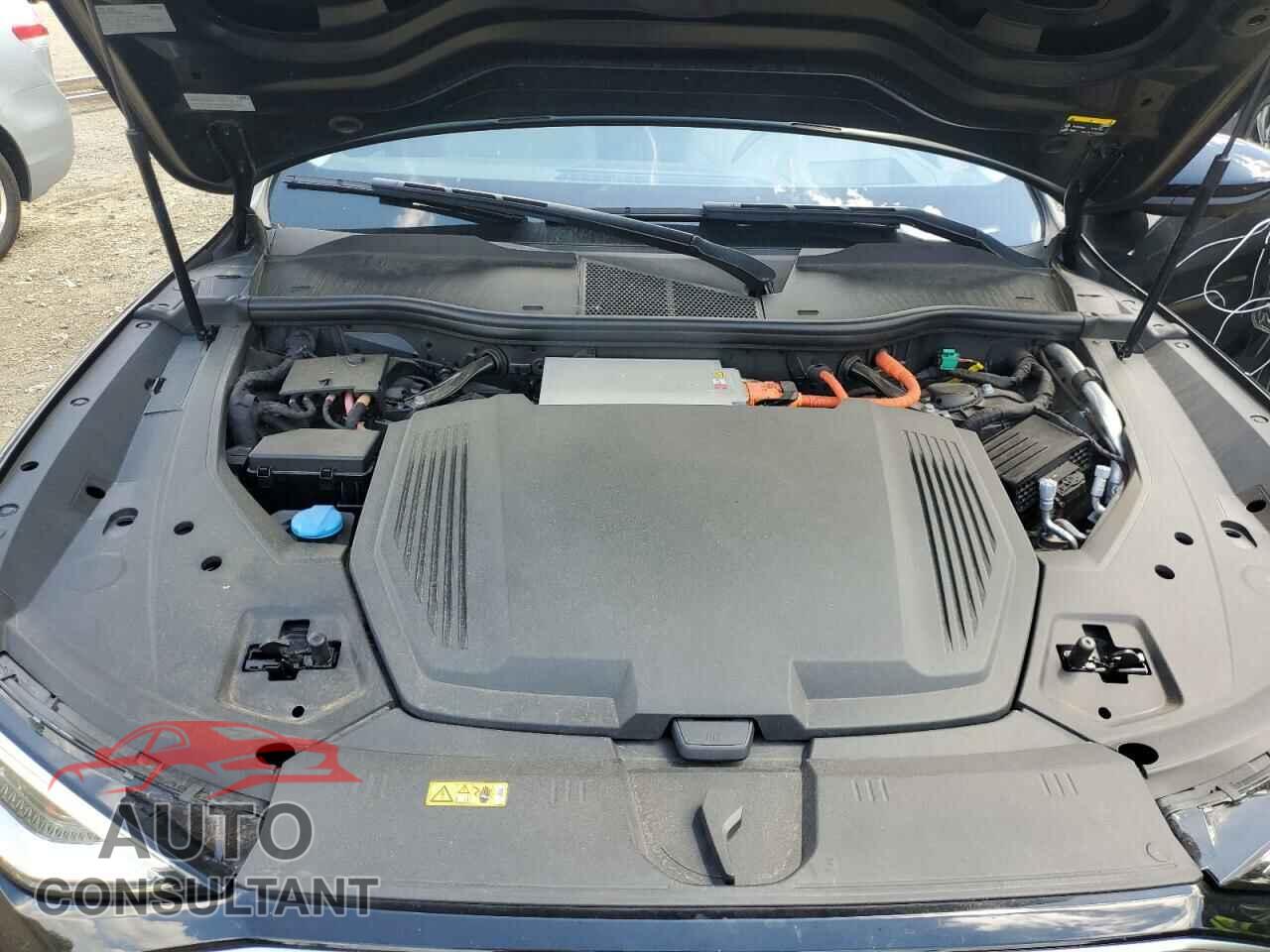 AUDI E-TRON 2019 - WA1VAAGE2KB006393