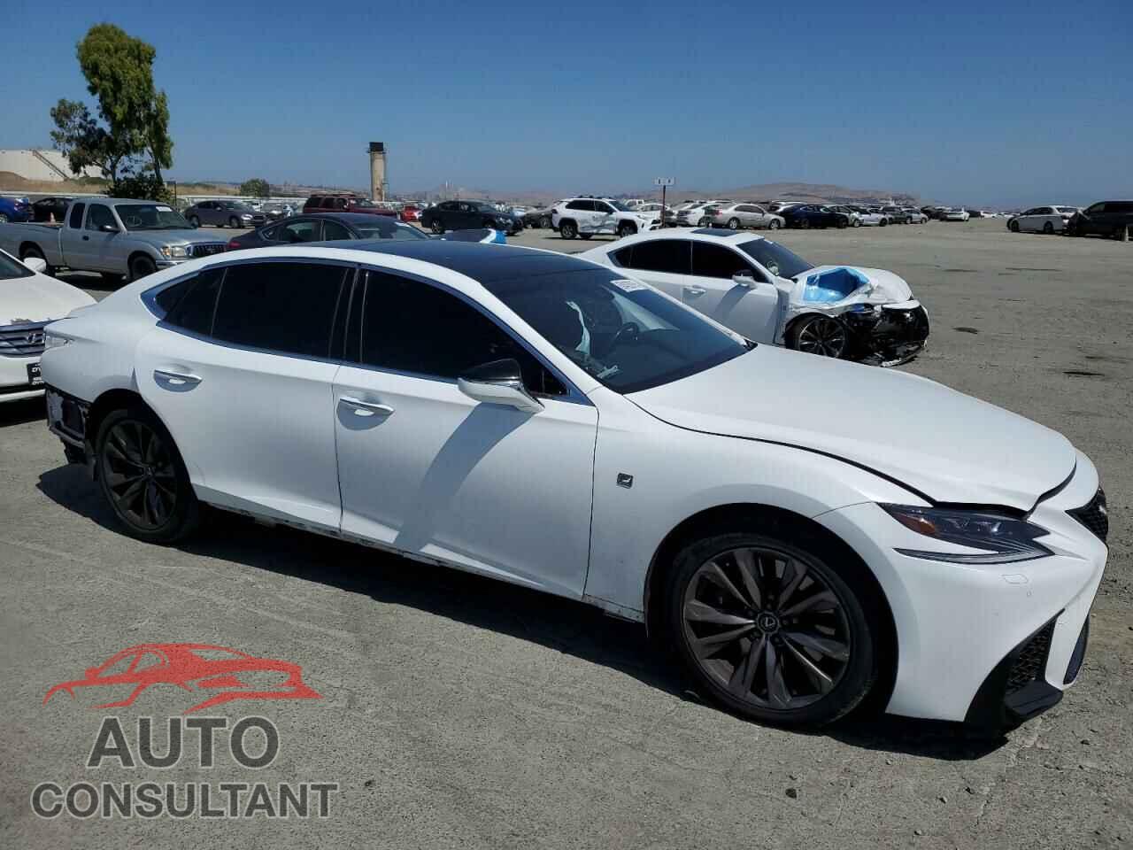 LEXUS LS500 2018 - JTHC51FF4J5002207