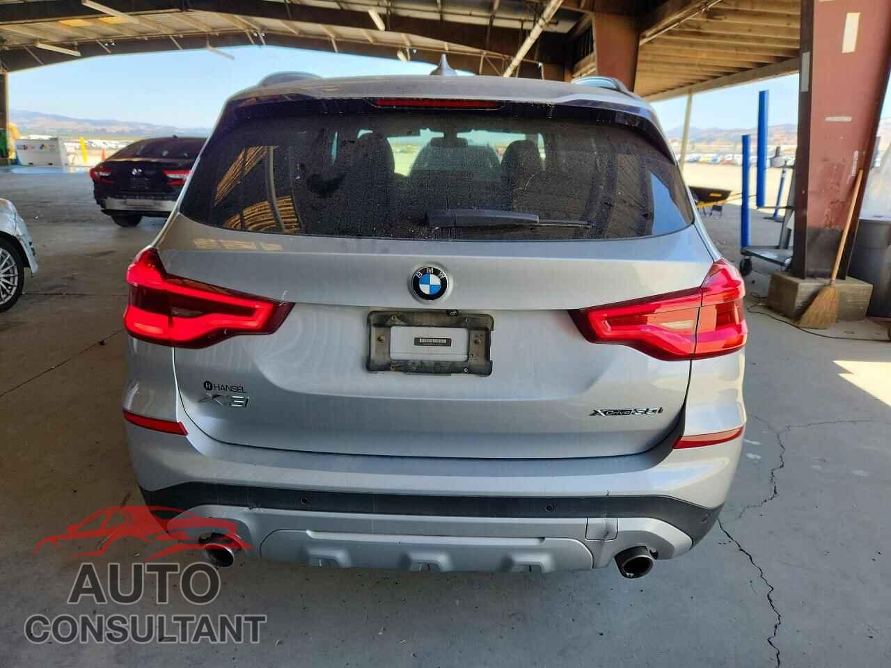 BMW X3 2018 - 5UXTR9C53JLD73260