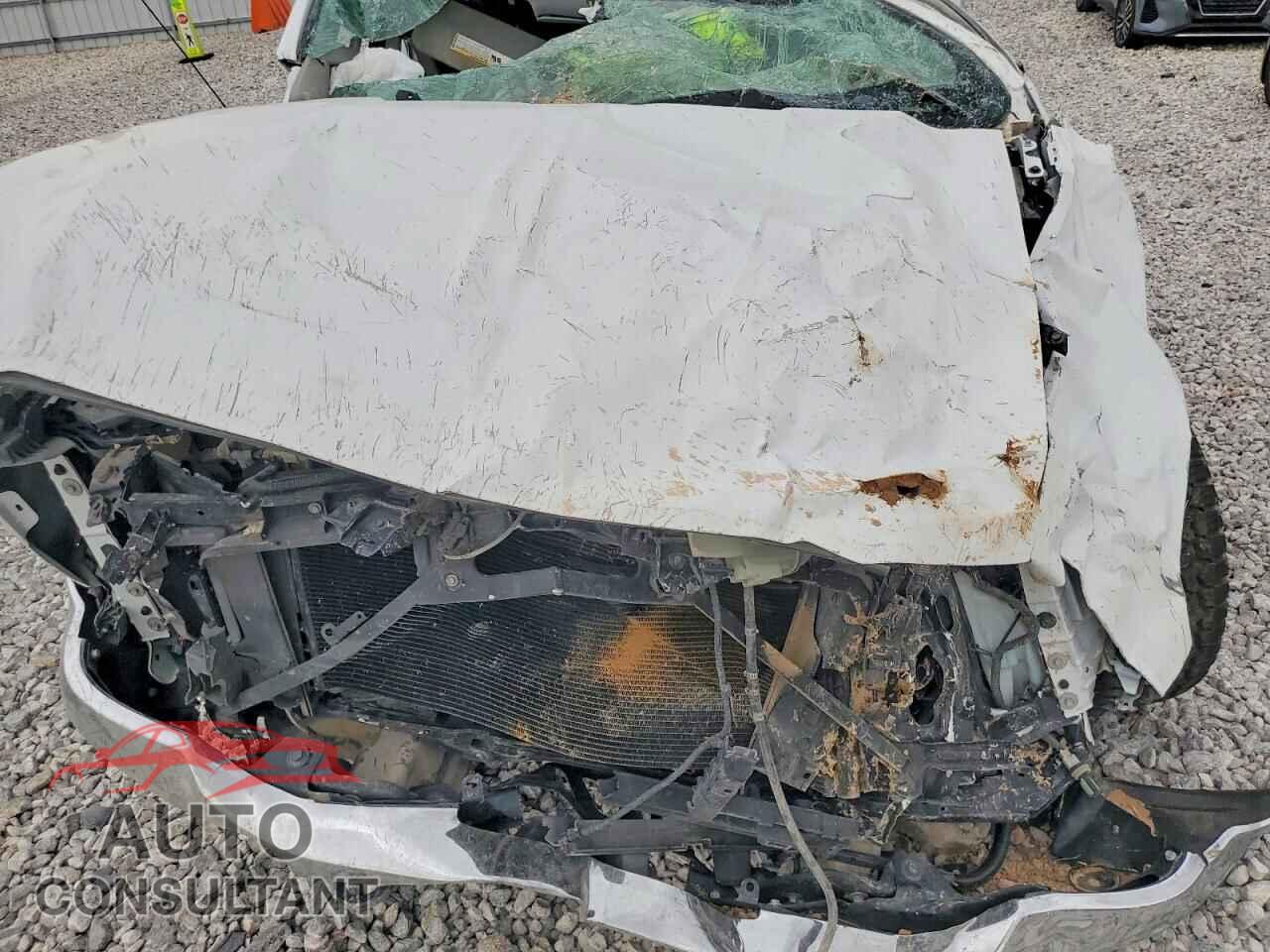 CHEVROLET SILVERADO 2018 - 1GCVKREH4JZ295149