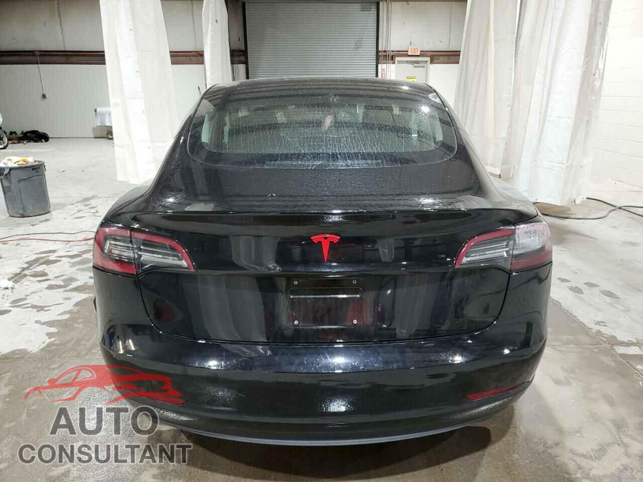 TESLA MODEL 3 2018 - 5YJ3E1EA7JF123397