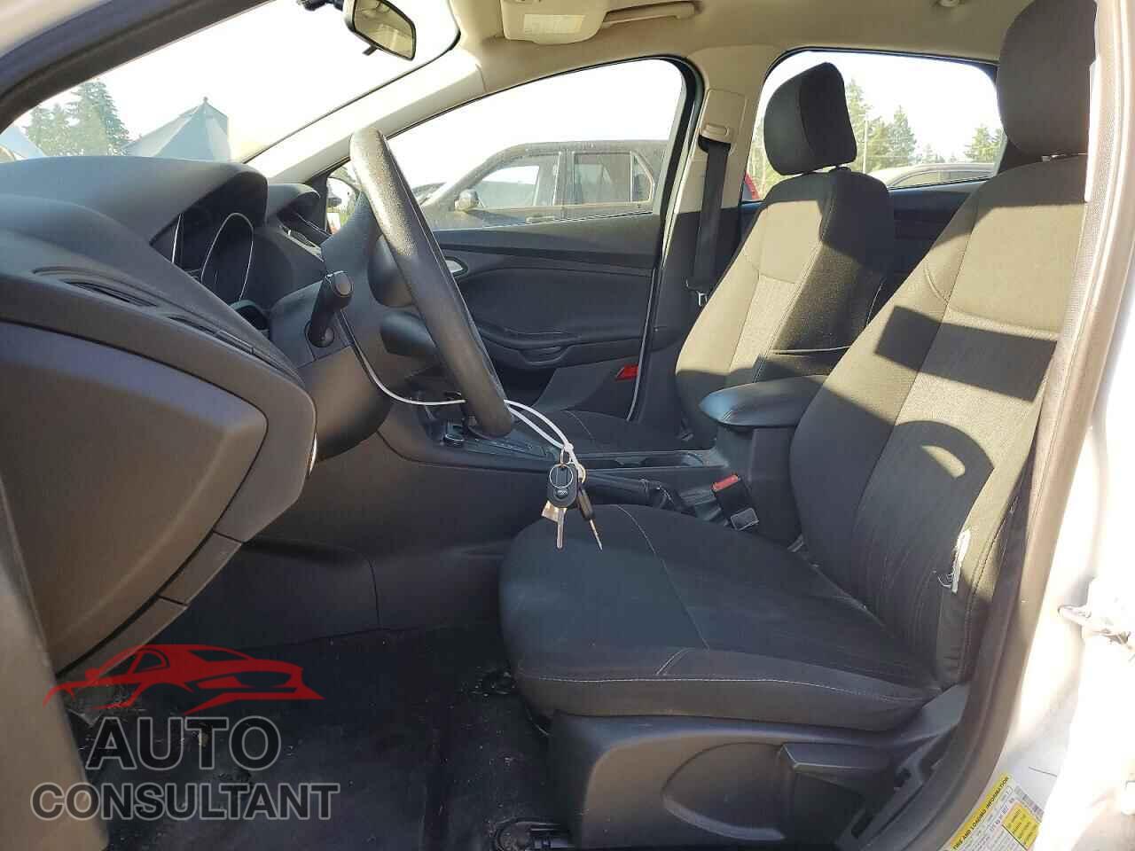 FORD FOCUS 2017 - 1FADP3F21HL278509