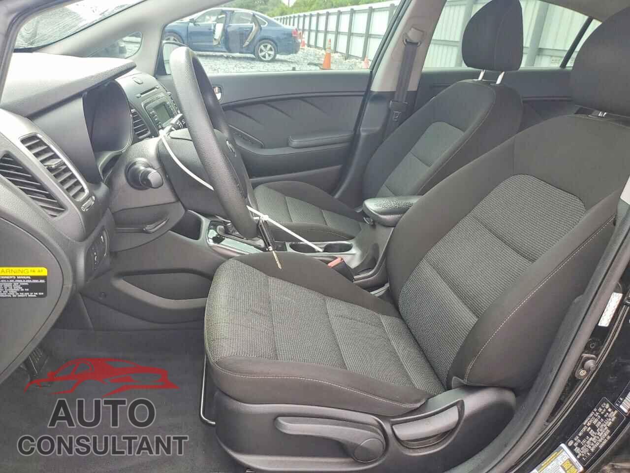 KIA FORTE 2017 - 3KPFK4A76HE058009