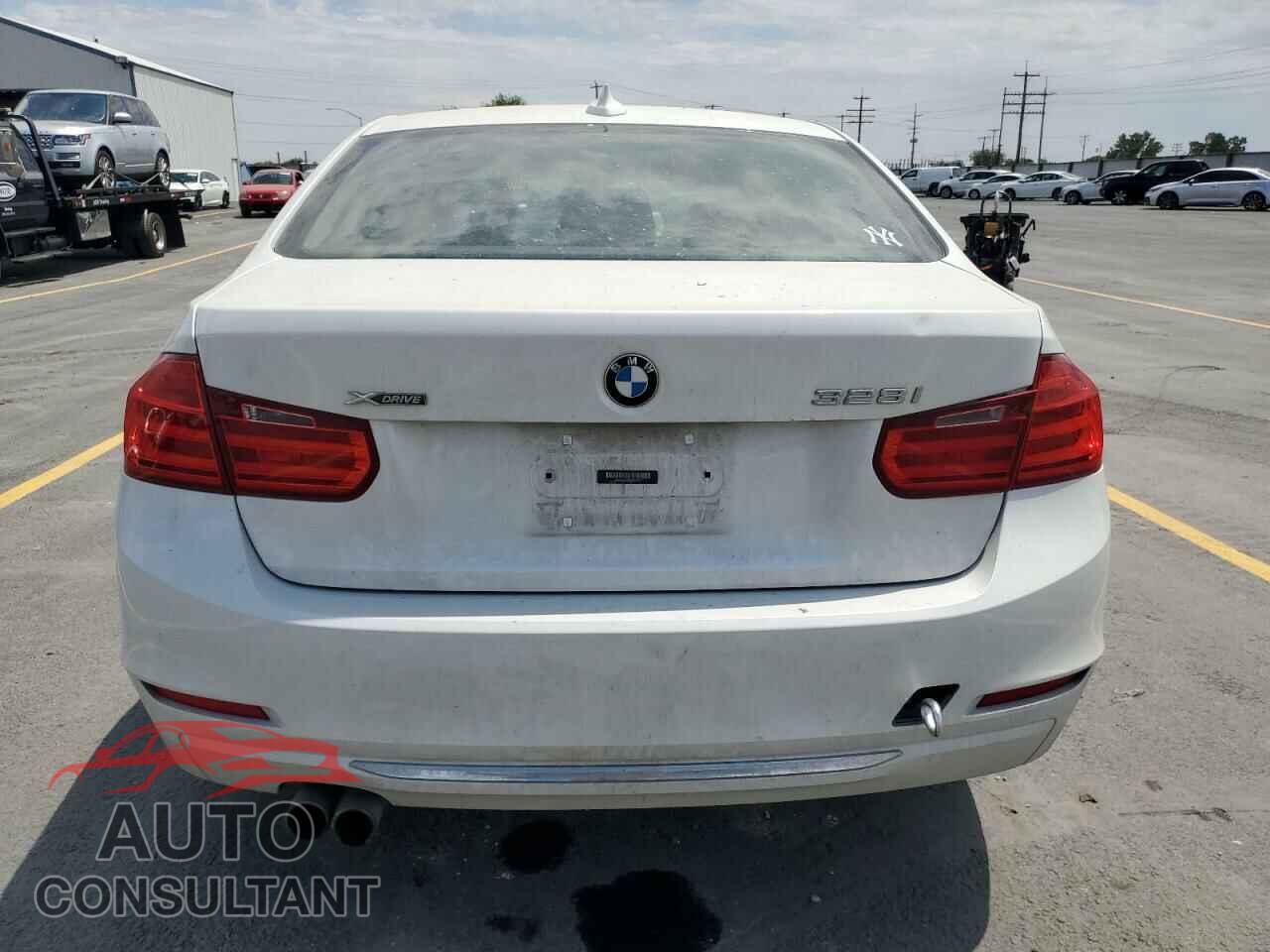 BMW 3 SERIES 2013 - WBA3B3C53DF537817