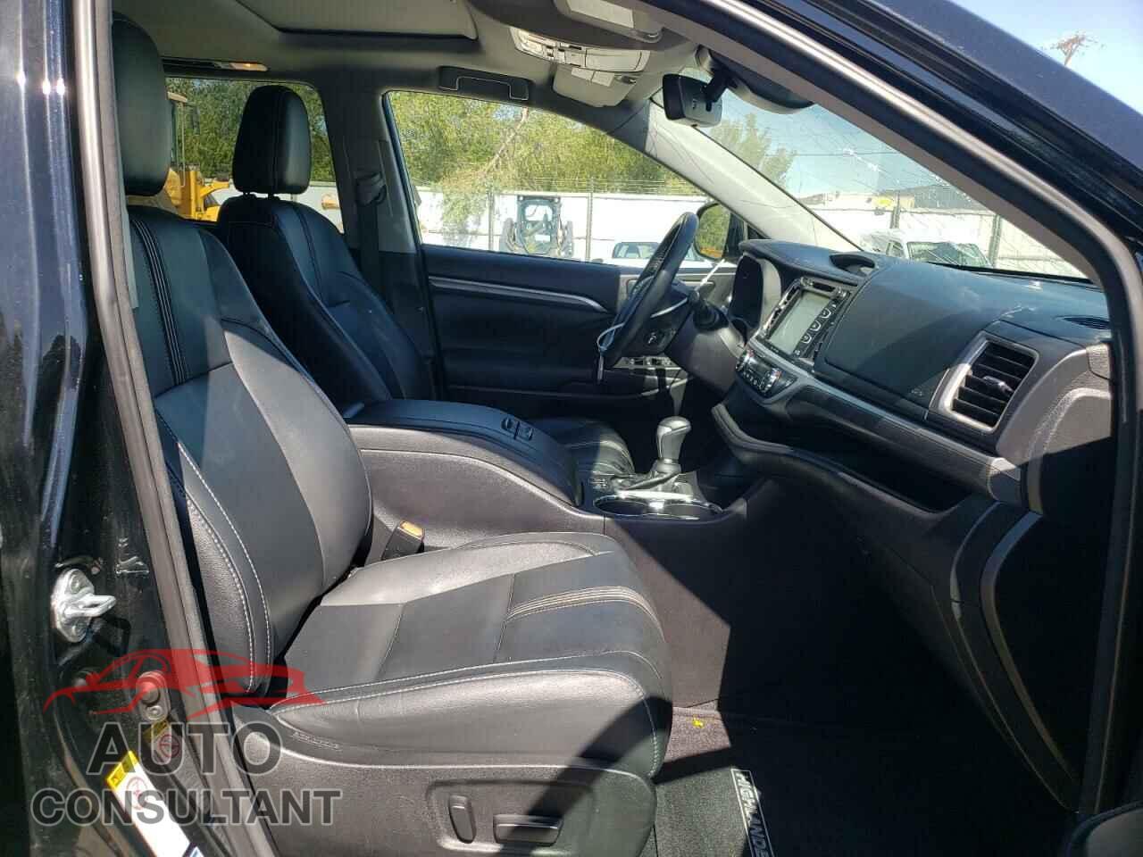 TOYOTA HIGHLANDER 2017 - 5TDJZRFH2HS374078