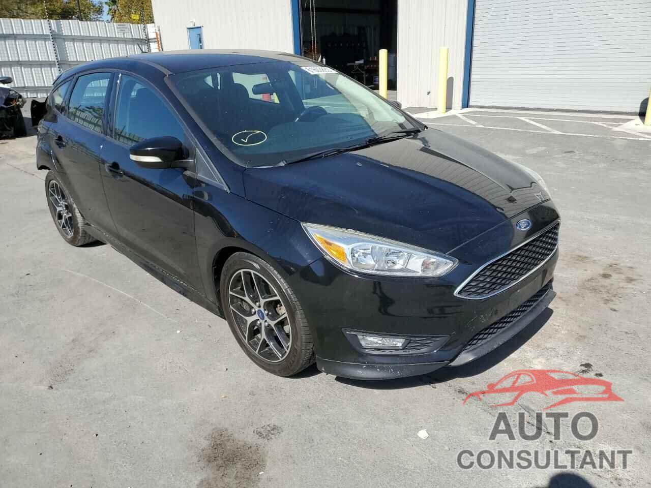 FORD FOCUS 2016 - 1FADP3K22GL275932