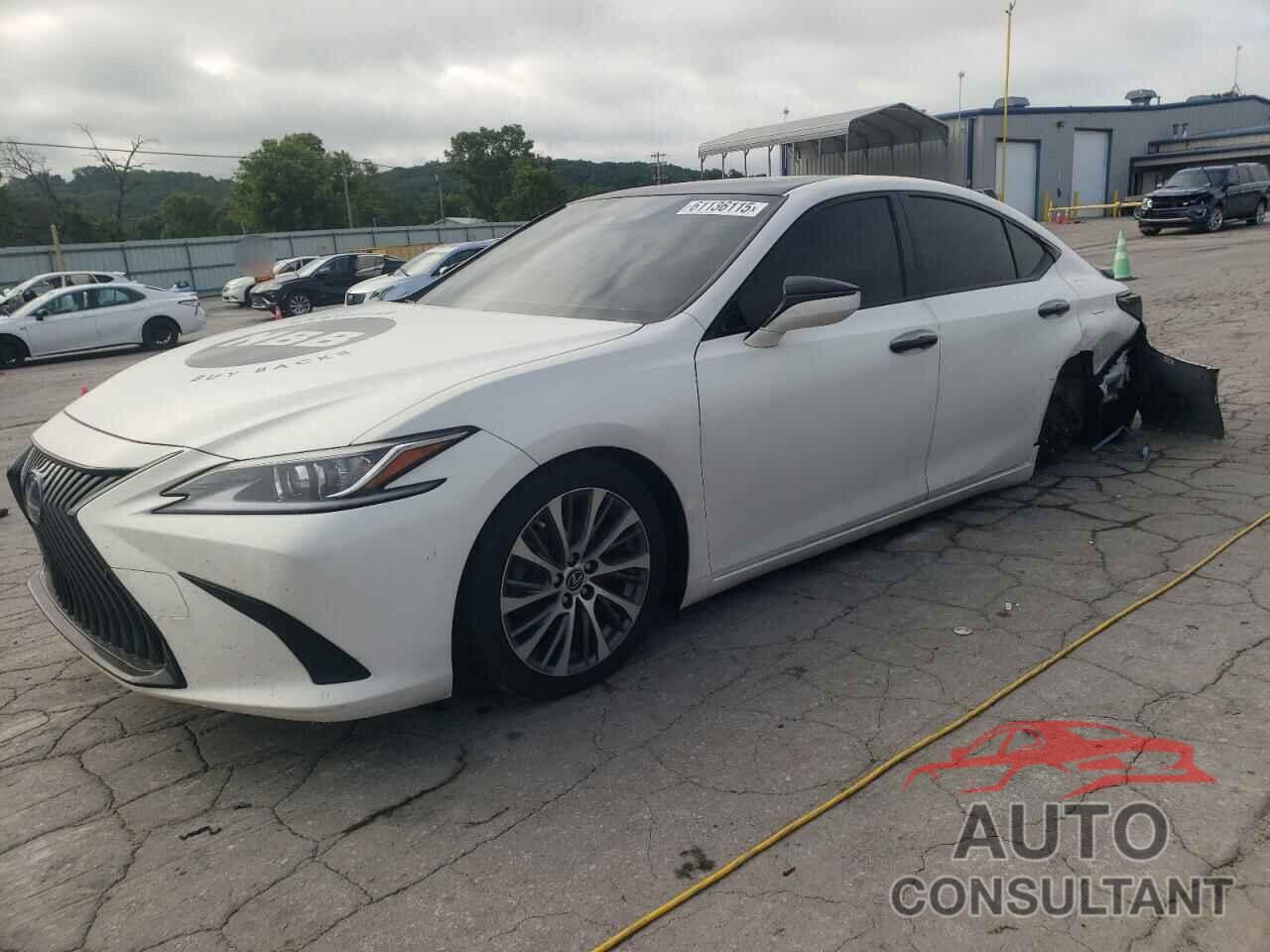 LEXUS ES300 2019 - JTHB21B18K2025989