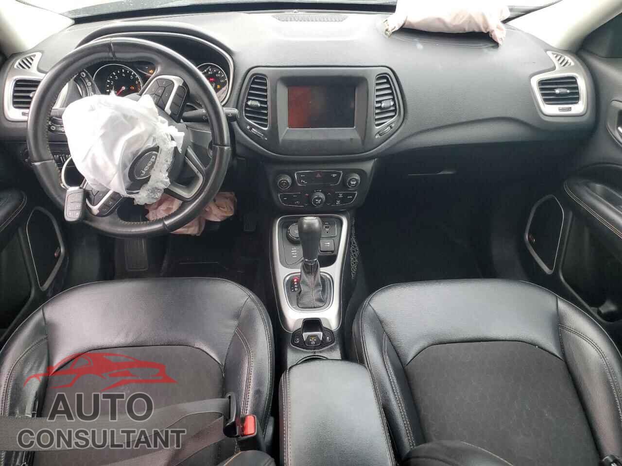 JEEP COMPASS 2017 - 3C4NJDBB8HT646085