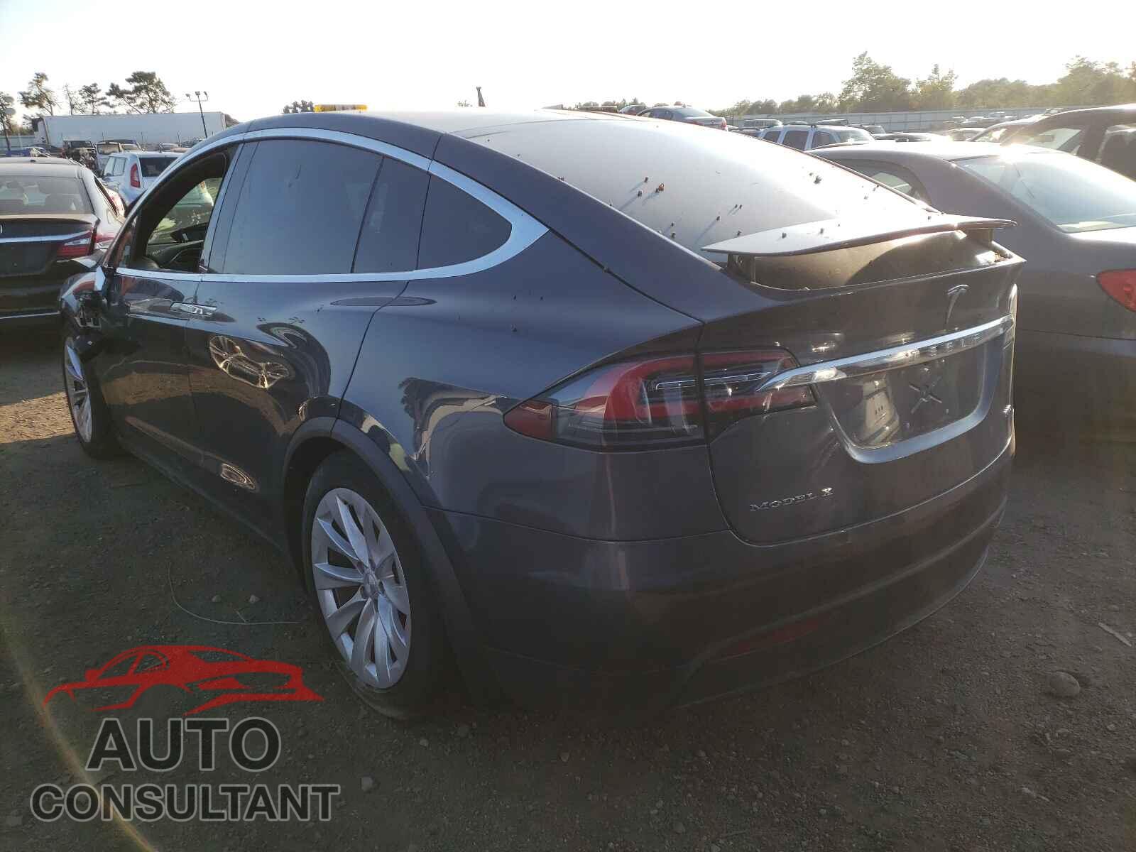 TESLA MODEL X 2017 - 5YJXCAE28HF052236