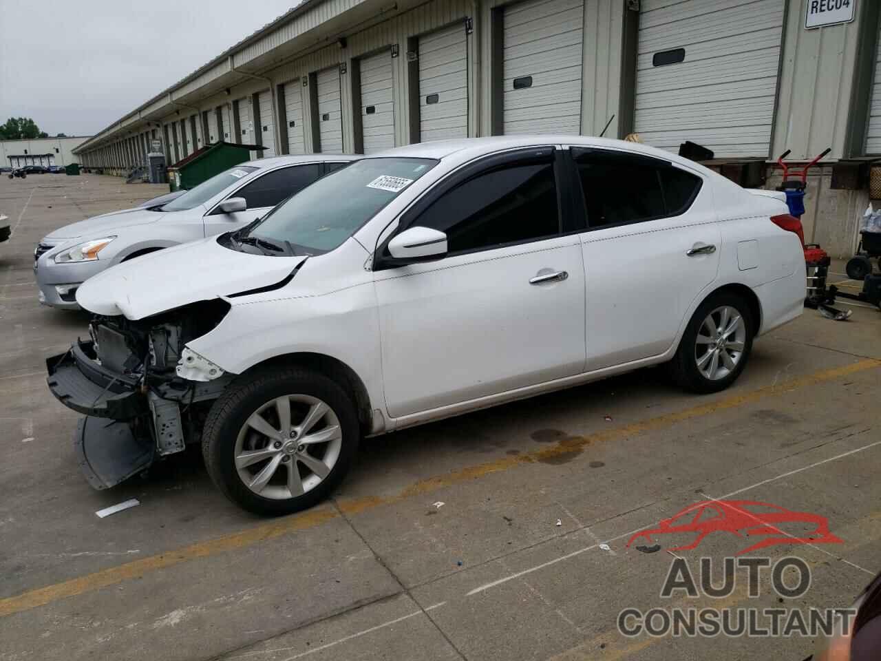 NISSAN VERSA 2017 - 3N1CN7AP2HL819645