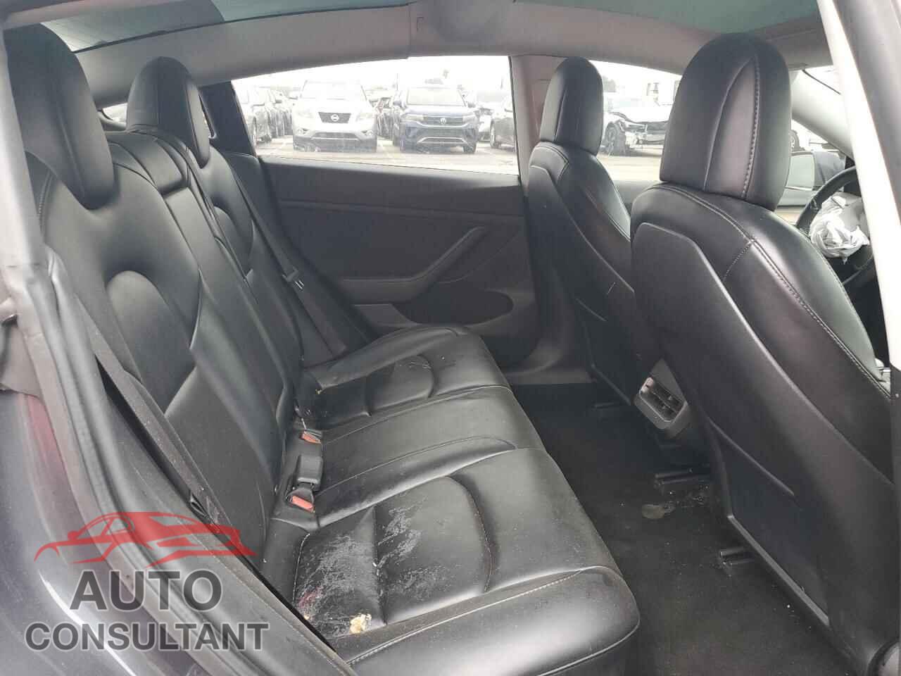 TESLA MODEL 3 2021 - 5YJ3E1EA0MF091221