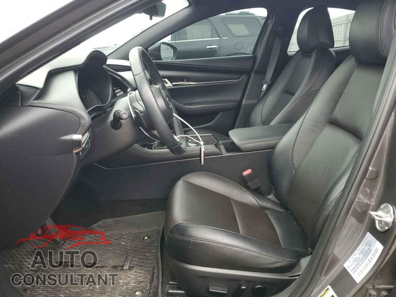 MAZDA 3 2021 - JM1BPBML7M1300641