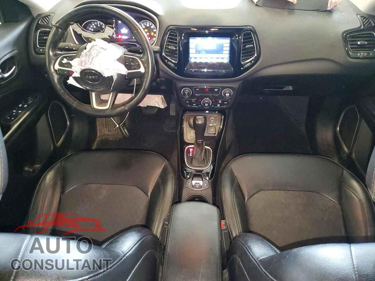 JEEP COMPASS 2019 - 3C4NJDBB9KT599155