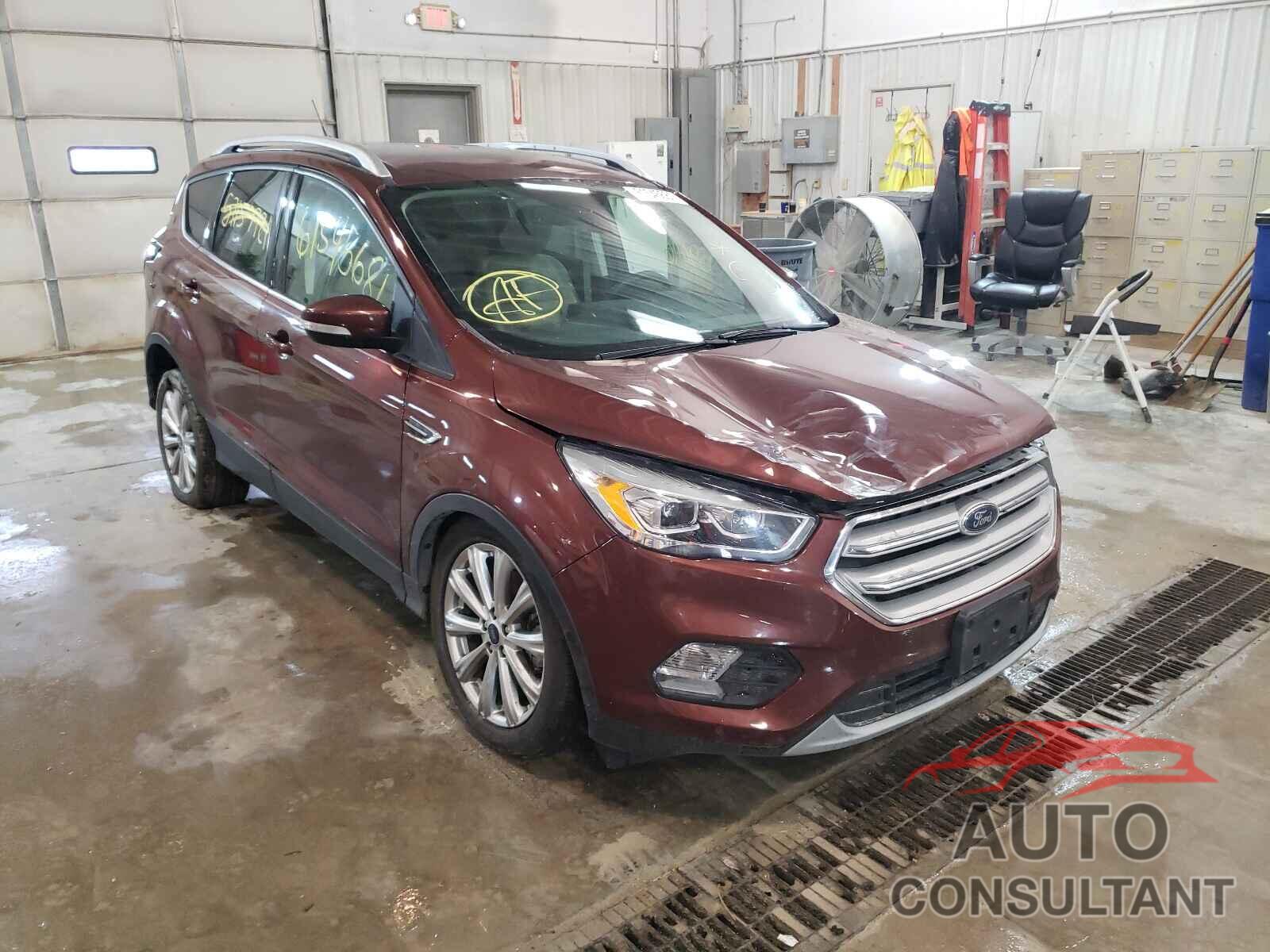 FORD ESCAPE 2018 - 1FMCU9J96JUC89748