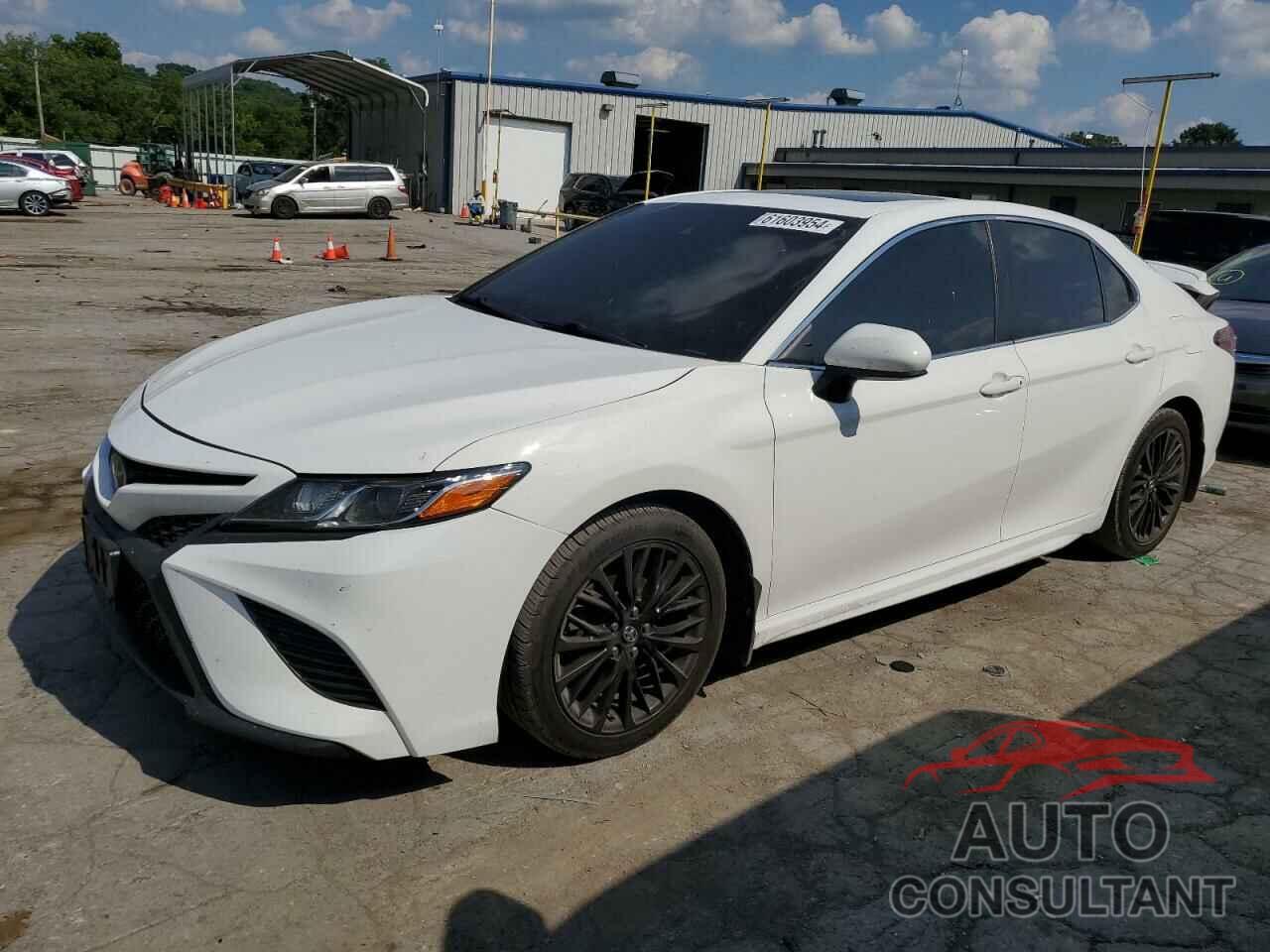 TOYOTA CAMRY 2019 - 4T1B11HK5KU721858