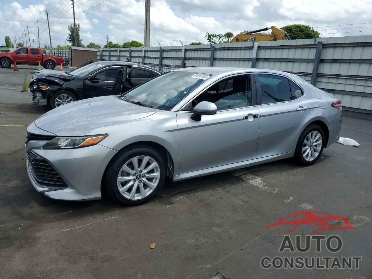 TOYOTA CAMRY 2018 - 4T1B11HK4JU050326
