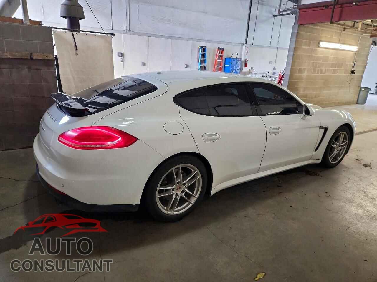 PORSCHE PANAMERA 2014 - WP0AA2A76EL007467