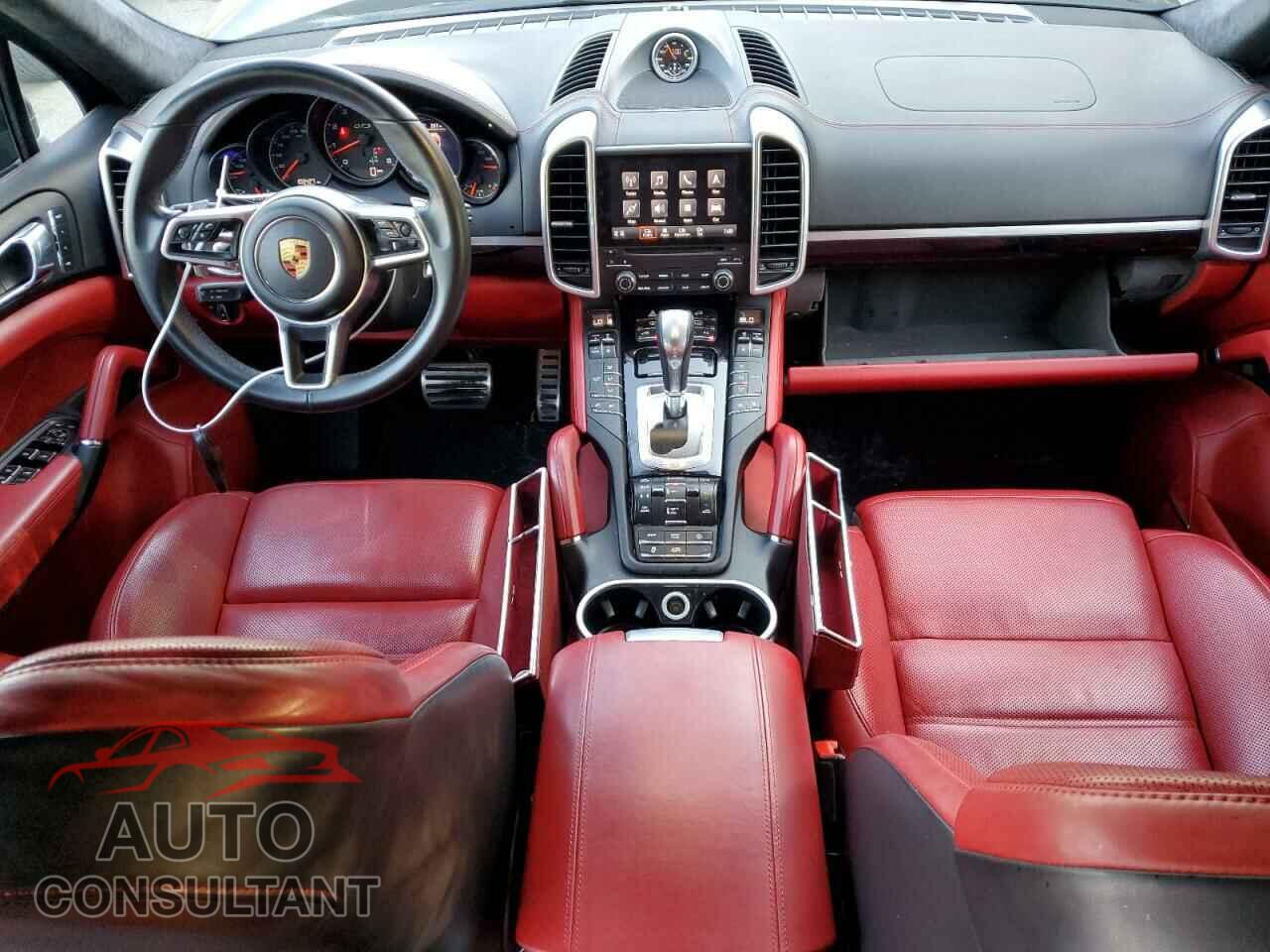 PORSCHE CAYENNE 2018 - WP1AD2A20JLA80760