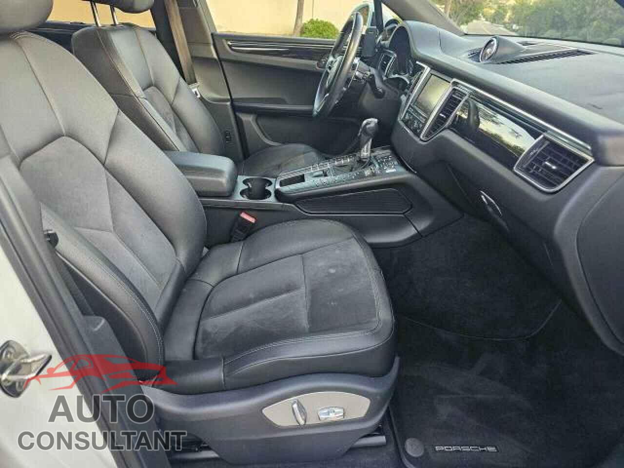 PORSCHE MACAN 2016 - WP1AB2A59GLB46733