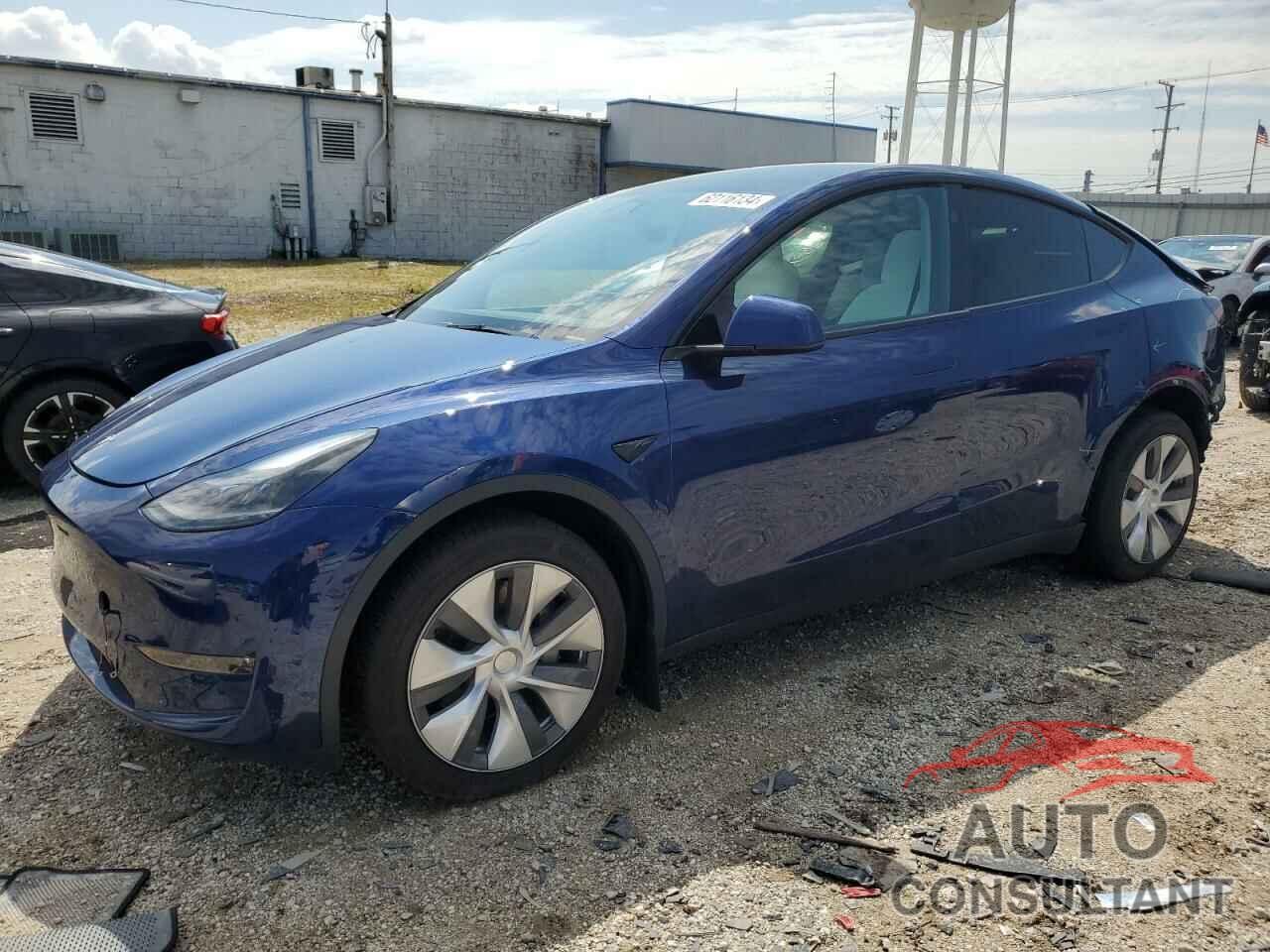 TESLA MODEL Y 2024 - 7SAYGDEE0RA266773