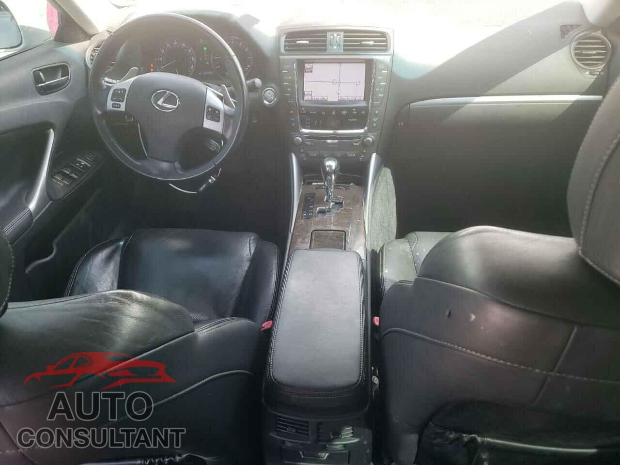 LEXUS IS 2011 - JTHBF5C24B5146844