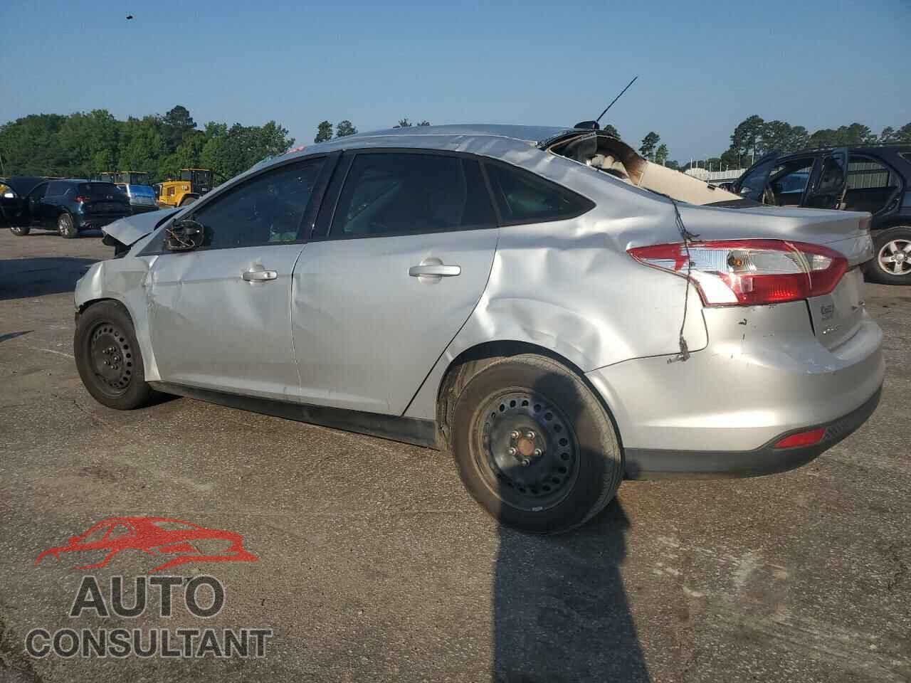 FORD FOCUS 2012 - 1FAHP3F20CL211460