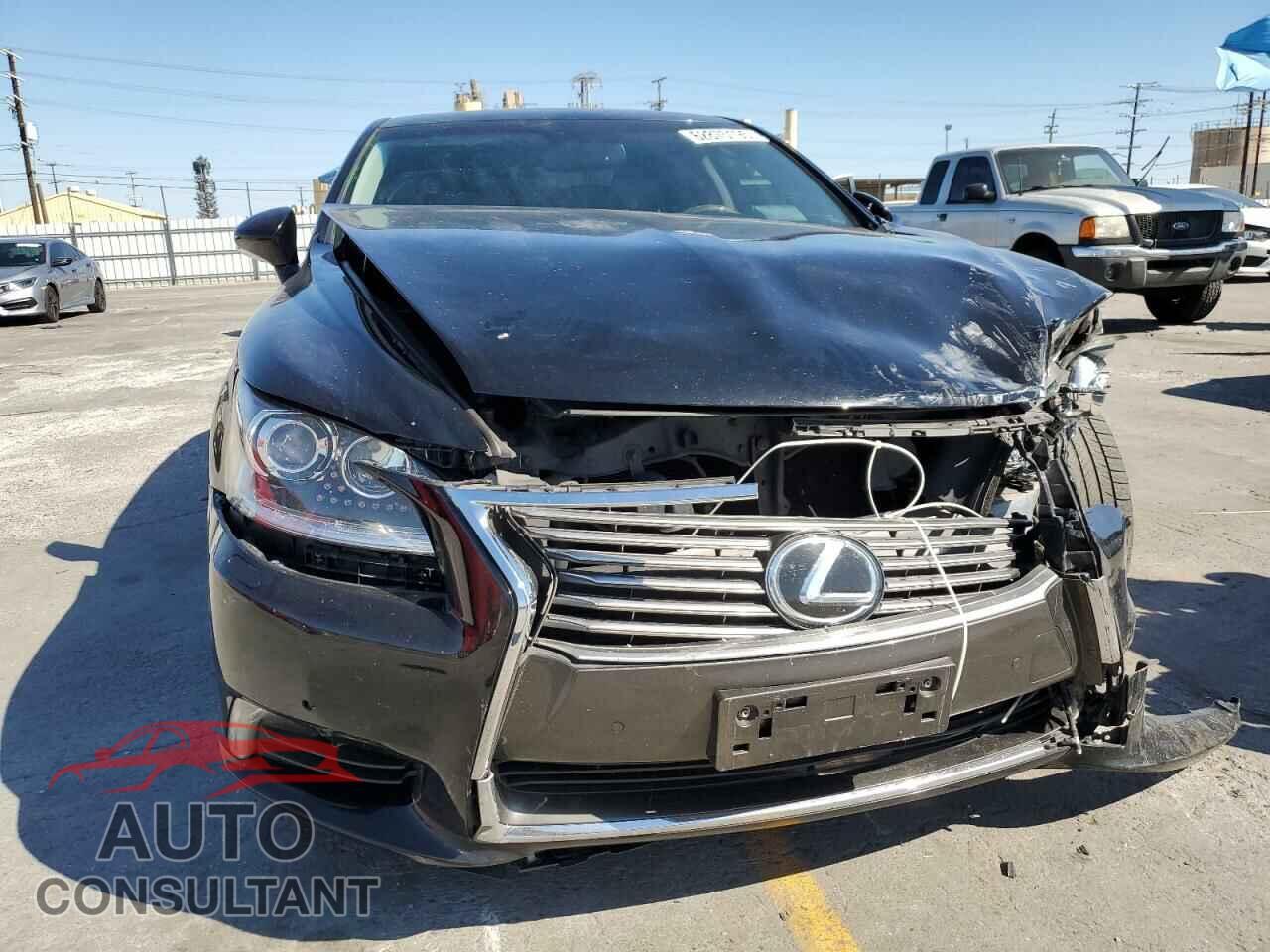 LEXUS LS460 2017 - JTHBL5EFXH5147028