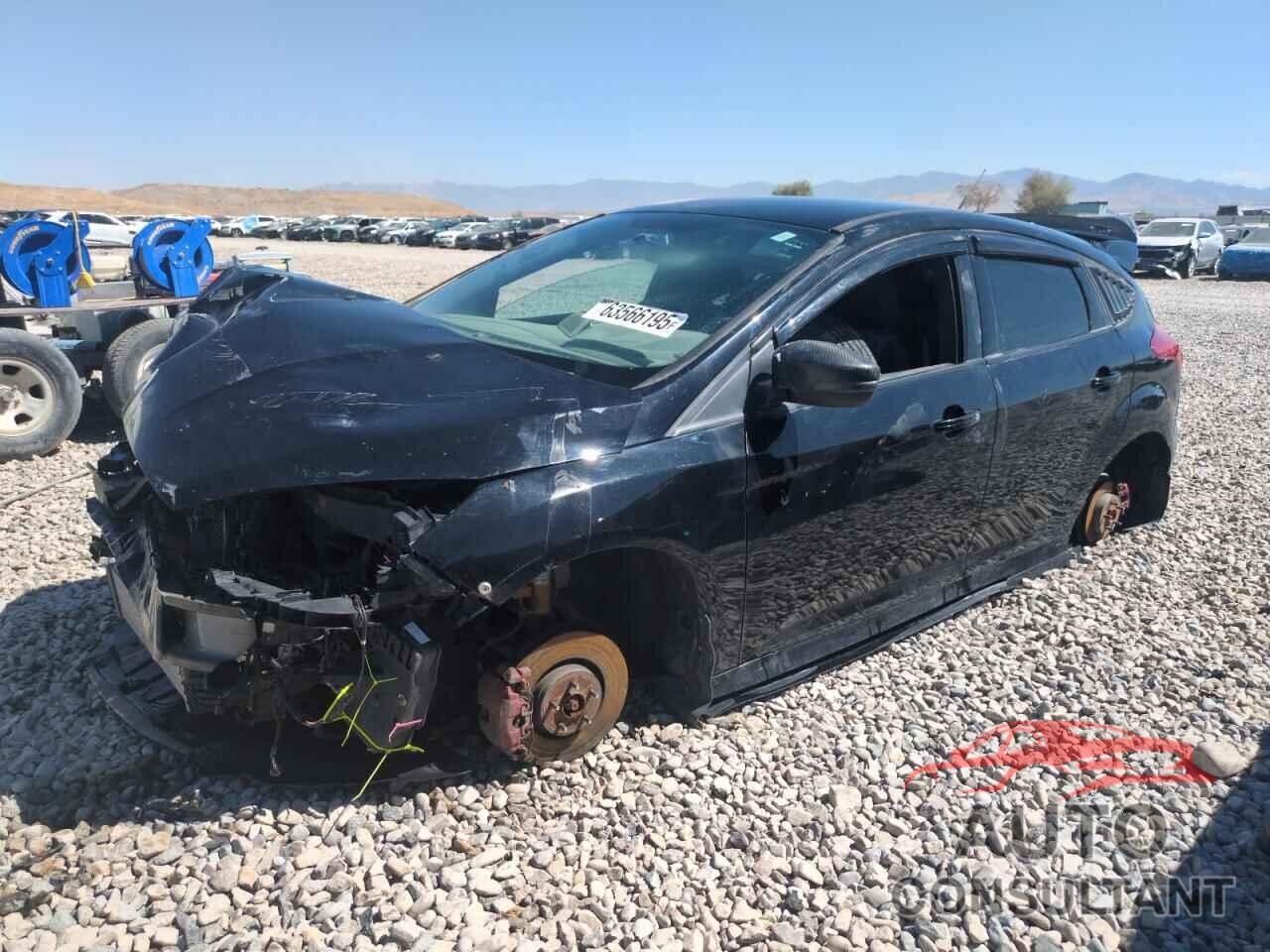 FORD FOCUS 2016 - 1FADP3L97GL221635
