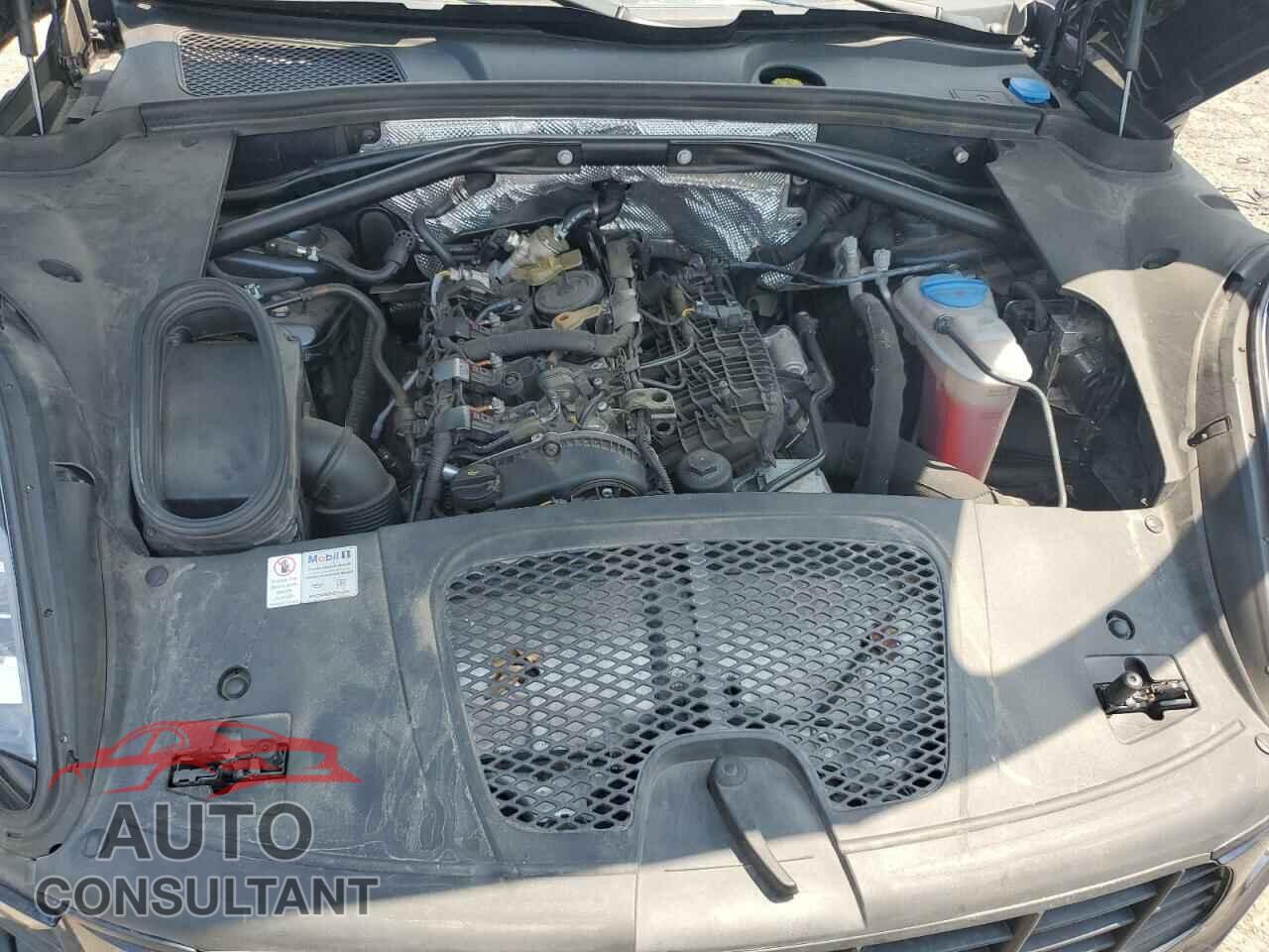 PORSCHE MACAN 2017 - WP1AA2A52HLB08488