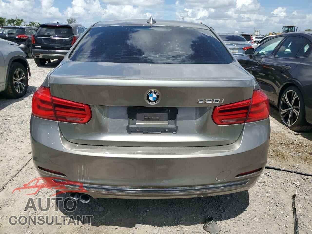 BMW 3 SERIES 2016 - WBA8E9G55GNT83292