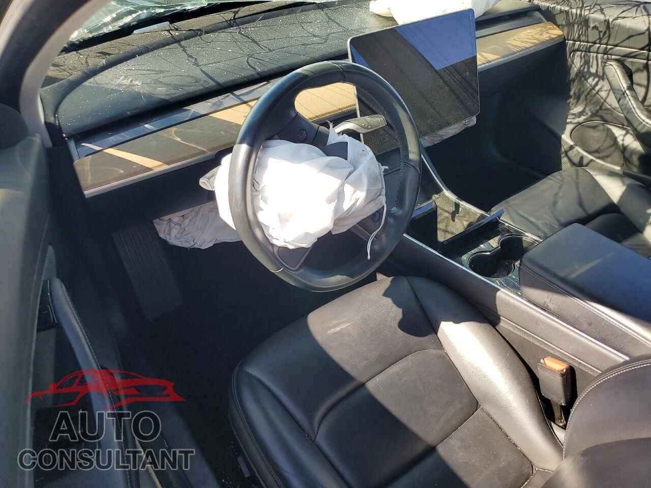 TESLA MODEL 3 2018 - 5YJ3E1EA2JF164780